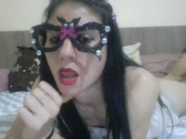 Evelynevasara1 on BongaCams 