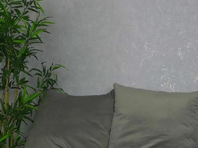 Offline EveWilder on BongaCams