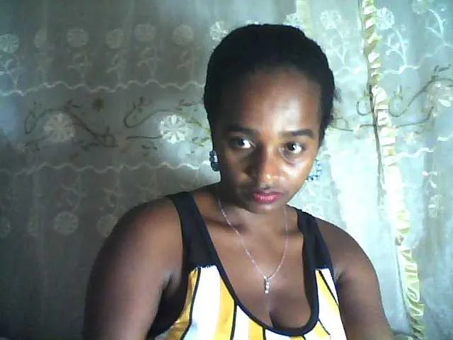 Freechat Flania on BongaCams