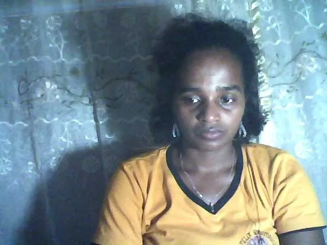 Freechat Flania on BongaCams