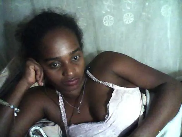 Freechat Flania on BongaCams