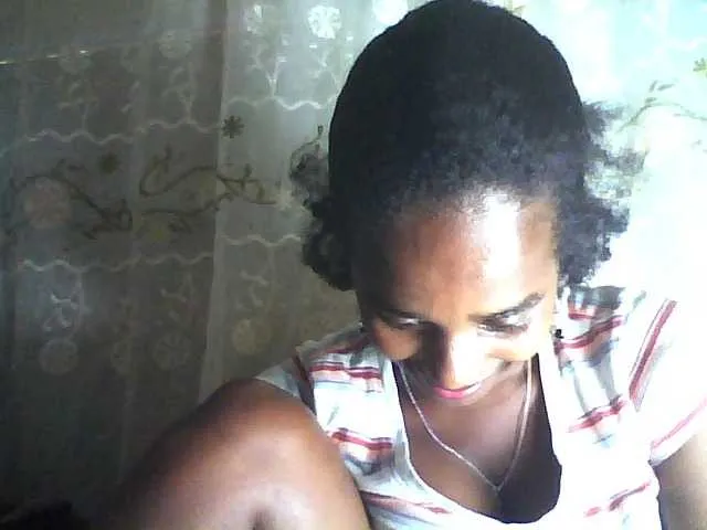 Freechat Flania on BongaCams