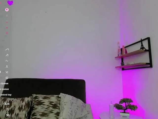 Georgina-Cross on BongaCams