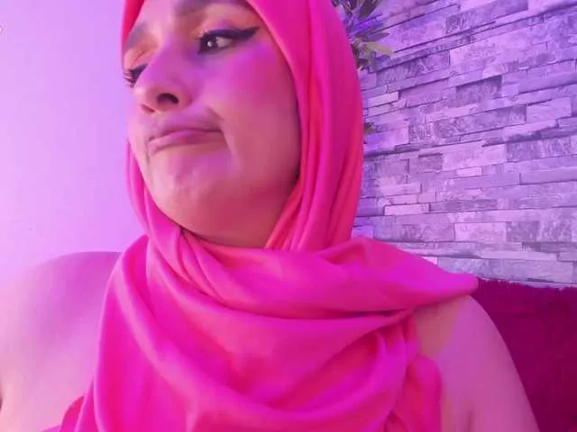 Offline HijabiMilf on BongaCams