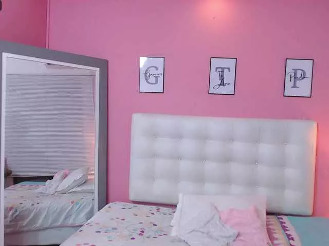 Offline hornyssluttt on BongaCams