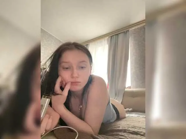 Offline Hotgirrrl on BongaCams