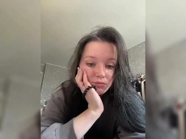 Offline Hotgirrrl on BongaCams