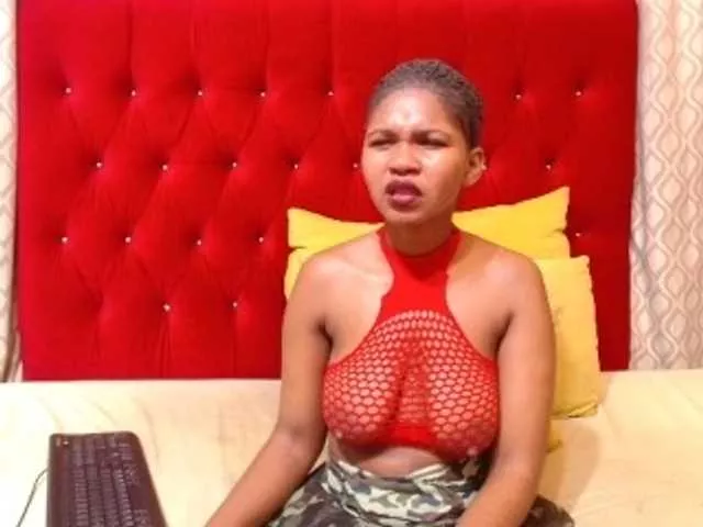 Offline Hotsexyberry21 on BongaCams