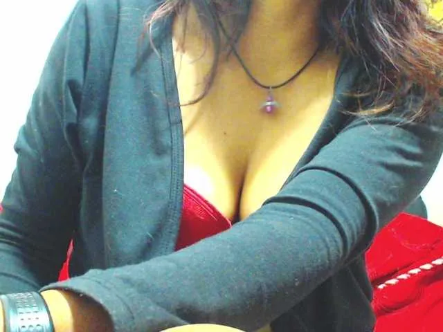 Offline HOTTTSKIN on BongaCams