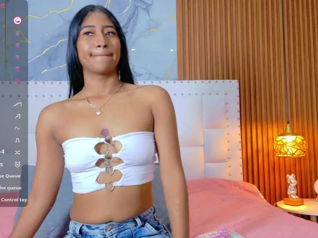 Offline Indiancutiie on BongaCams