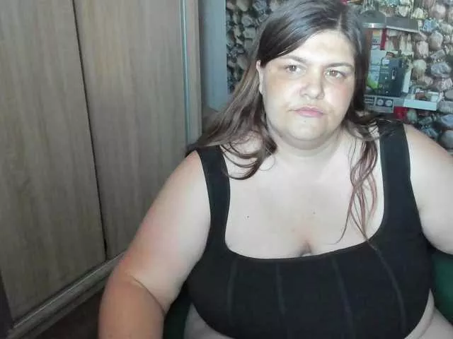 Freechat Ionysexylips69 on BongaCams