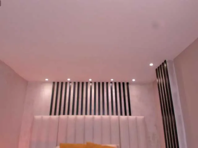 Offline IsabellaMoreau on BongaCams