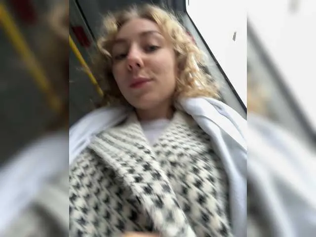 Freechat Janchi- on BongaCams