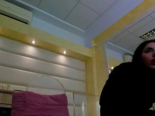 Freechat JessyBee on BongaCams