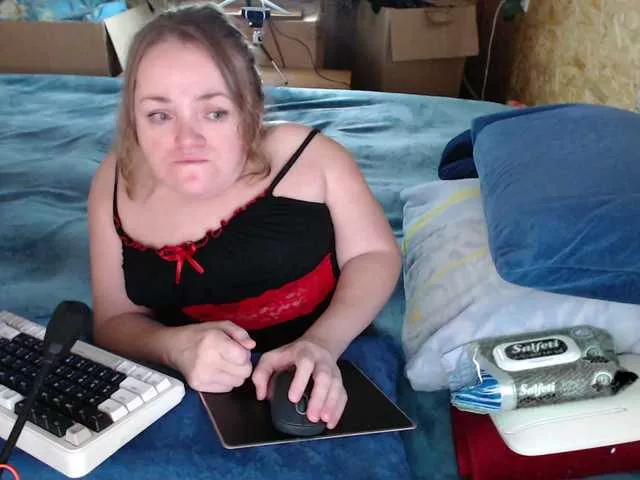 Offline Julia-79 on BongaCams