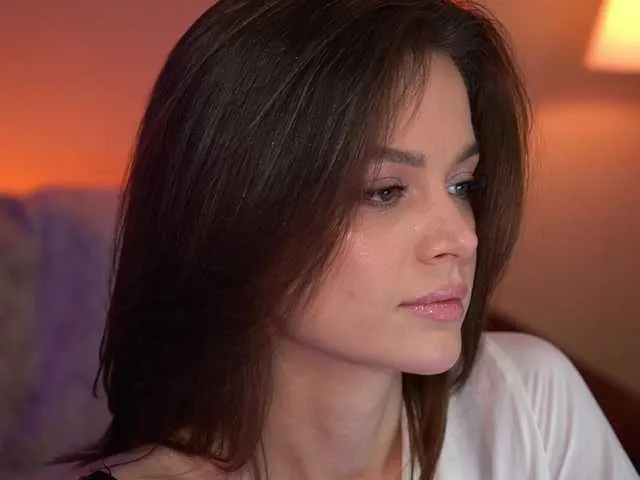 Offline Kadriaa on BongaCams