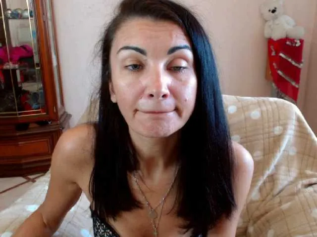 Karina8571 on BongaCams