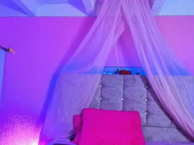 Offline karol-rose on BongaCams