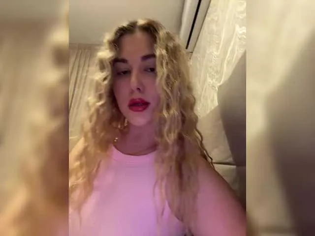 Freechat KateMid on BongaCams