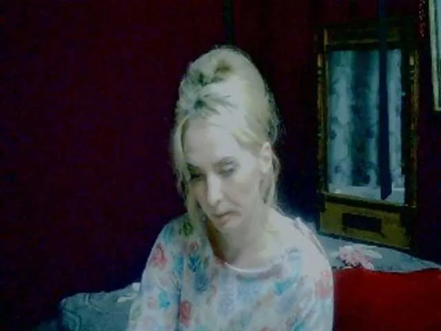 Offline KatrinExcite on BongaCams