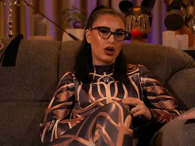 KellyKent on BongaCams 