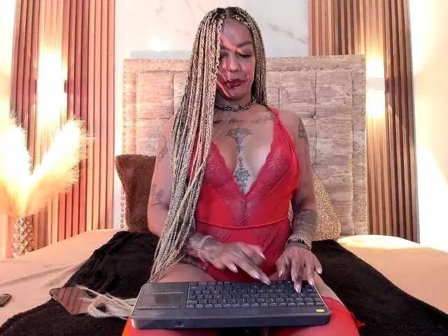 kennya-carper from BongaCams