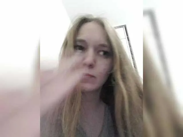 Offline Kisa75 on BongaCams