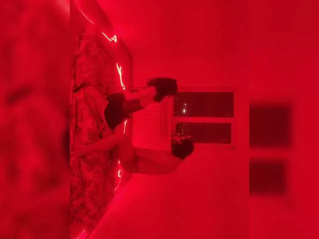 KosmosAndPingvin on BongaCams