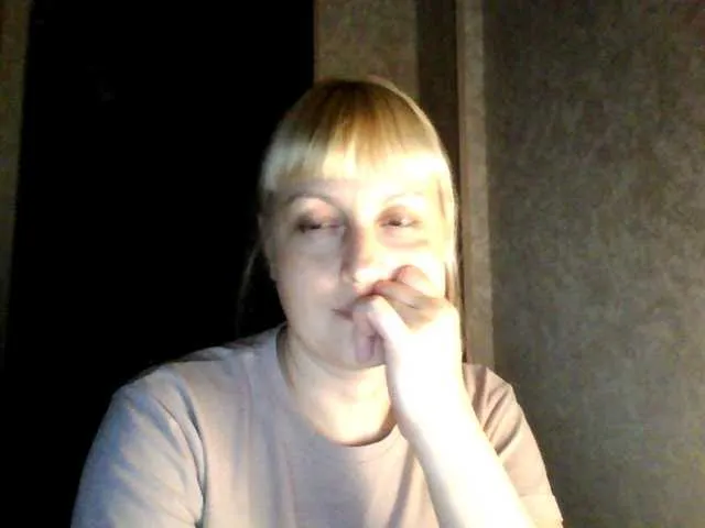 krisss2016 on BongaCams