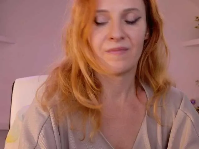 Offline ladybigsmile on BongaCams