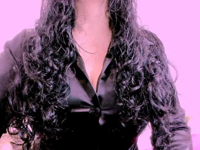 Offline latinvalery on BongaCams