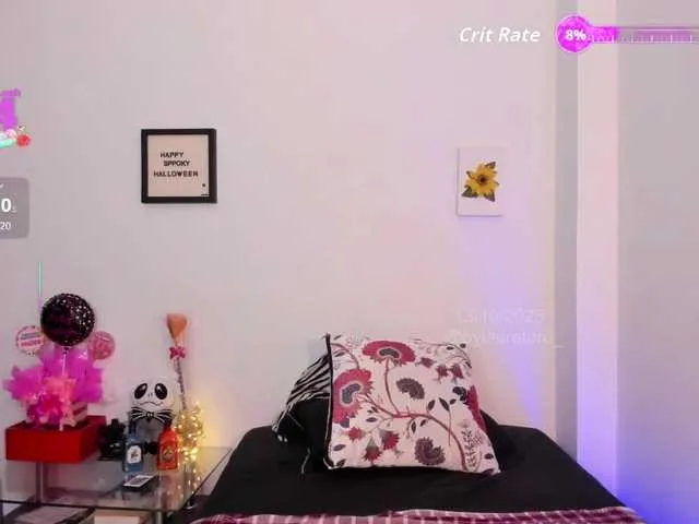 Offline Lauratoro on BongaCams