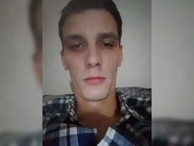 Freechat Laylay13 on BongaCams