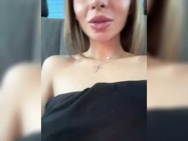 Offline LedyMiya on BongaCams