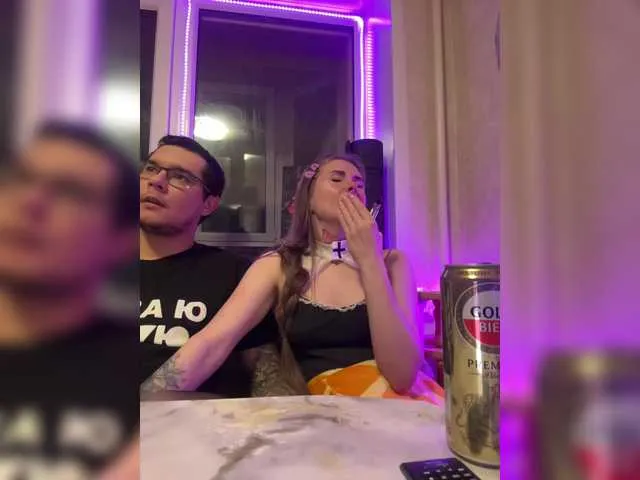 Offline Letti28 on BongaCams