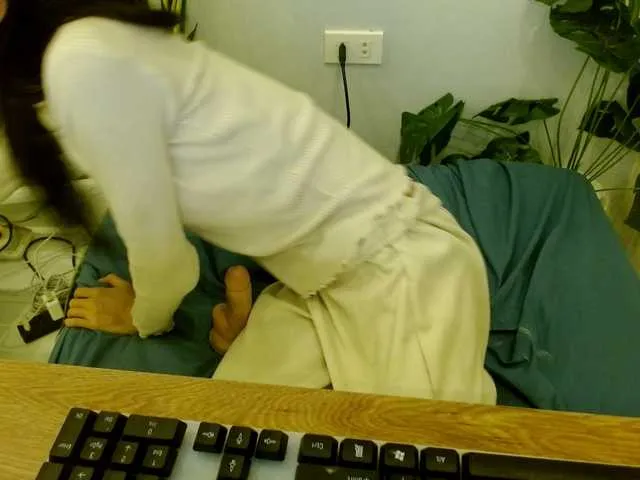 Offline lianaa98 on BongaCams