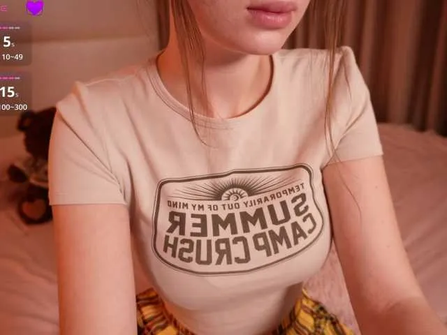 LilyColins on BongaCams