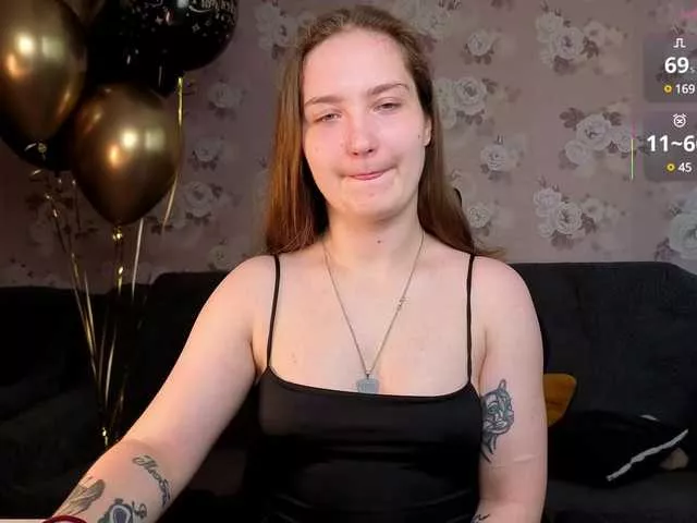 Offline linadevine on BongaCams