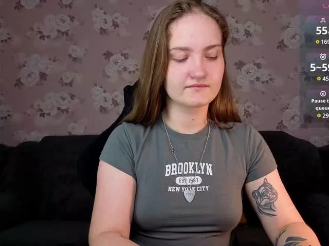 Offline linadevine on BongaCams