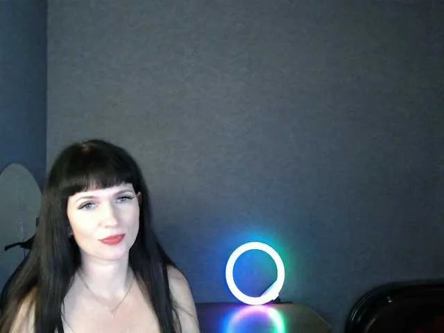 Offline LindaElosiMilf on BongaCams