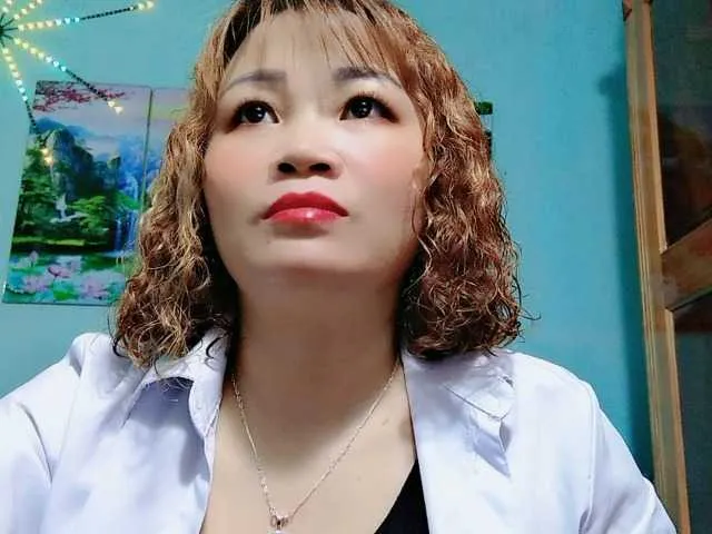 Linhanhsex2k on BongaCams