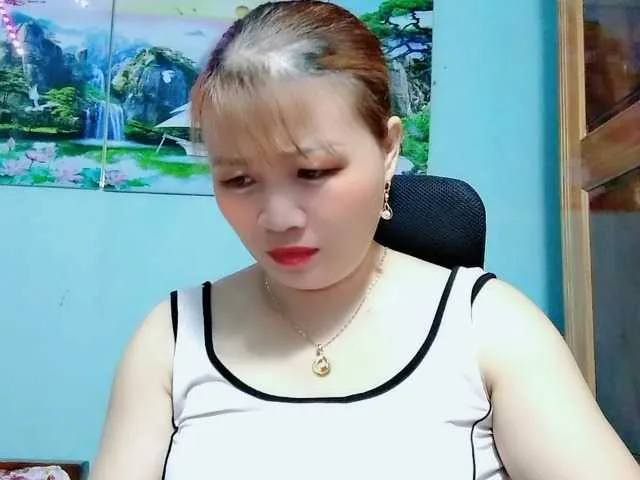 Linhanhsex2k on BongaCams