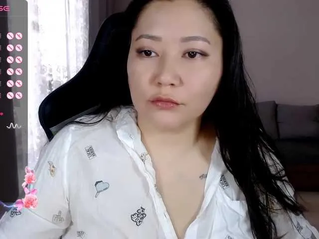 BongaCams LisaAsianFlower is Freechat LisaAsianFlower — guys in short skirts with a juicy ass, those who are ready to worship the mistress and pay tribute to her in gratitude