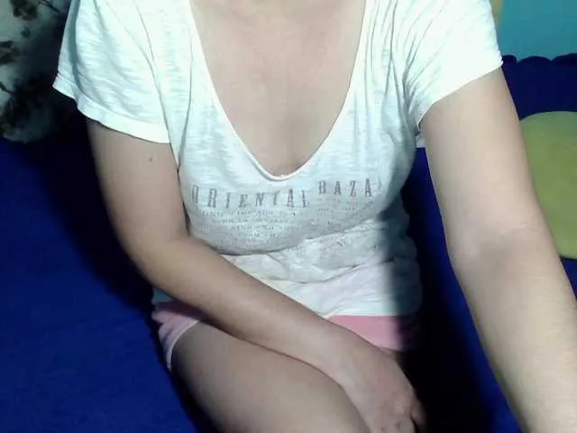 Freechat LizBeth23 on BongaCams