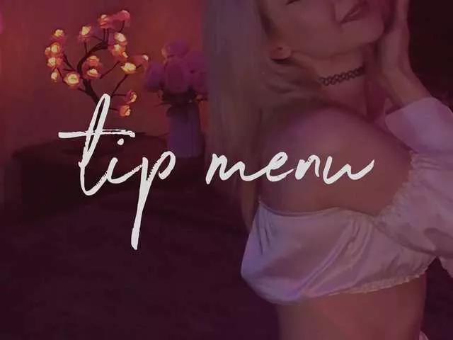 LollyGirlMoon from BongaCams