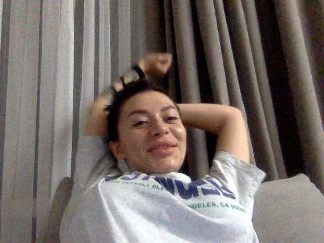 Lunadesire on BongaCams