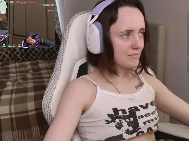 Offline LunaL0ve on BongaCams