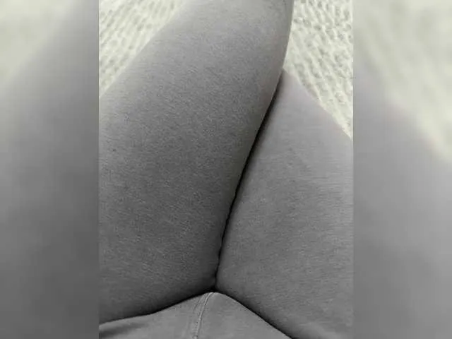 Madison01 on BongaCams