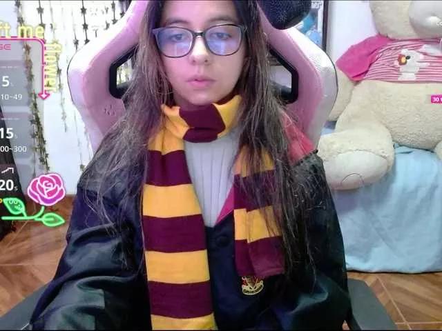 Maggie-Fox from BongaCams