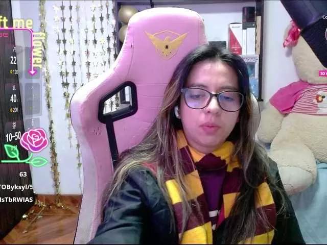 Maggie-Fox from BongaCams